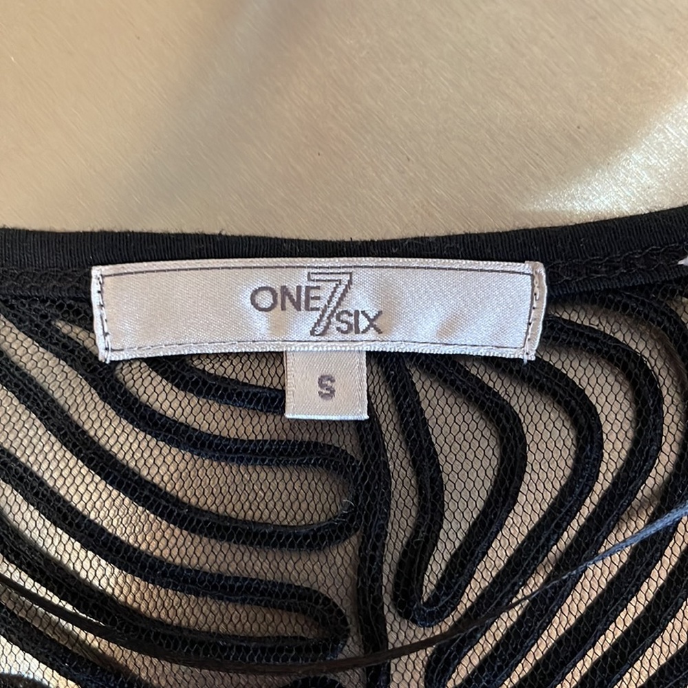 Elegant dress addition/shoulders cover. - Picture 4 of 5